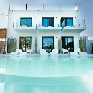 https://om-hotels.ibizaislandhotels.net